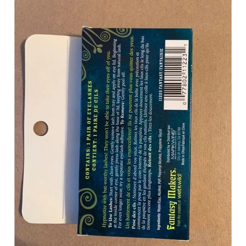 New Fantasy Eyelashes Wet n Wild 11223 Self adhesive